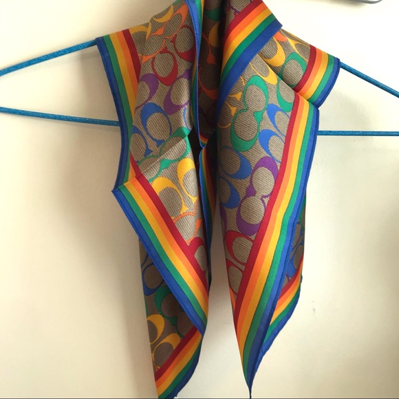 ❤️🌈 Coach Rainbow Signature Bandana *Special Edition* - Picture 5 of 6